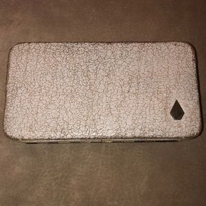 Used Volcom wallet :)